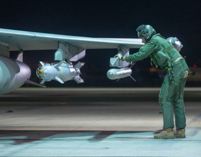 Britain and France ‘bomb IS arms dump’